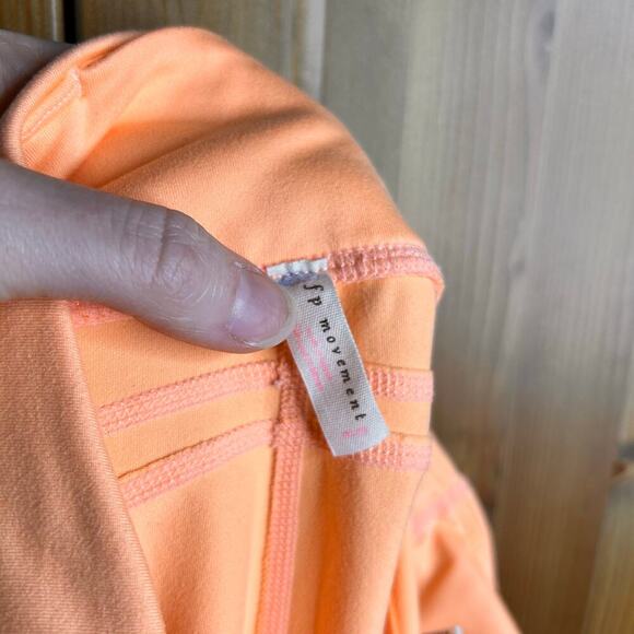 Free People Movement Biker Baby Shorts Orange Peach Athleisure Women’s Medium - Picture 7 of 8